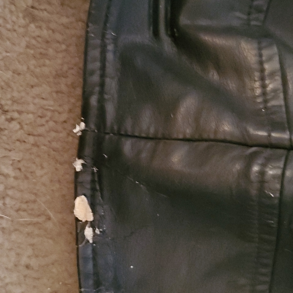 Black Faux Leather short skirt - Picture 4 of 4